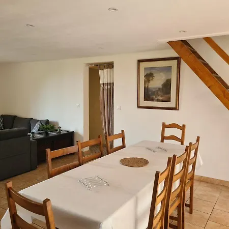 Prázdninový dům Les Mirabelles De